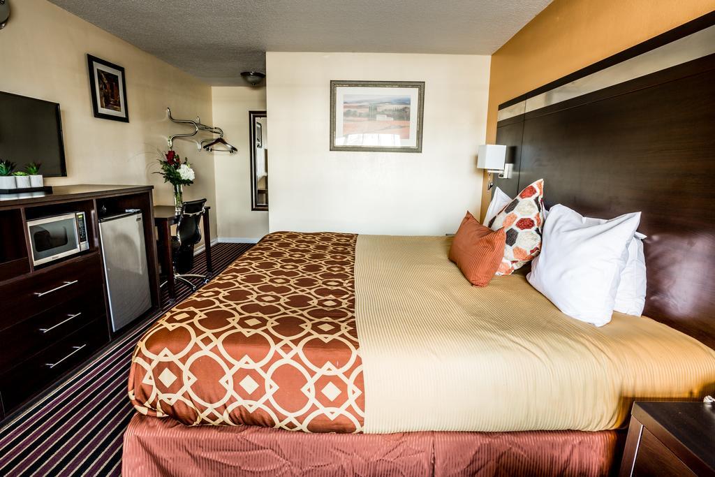 Budget Inn Of America Медфорд Экстерьер фото