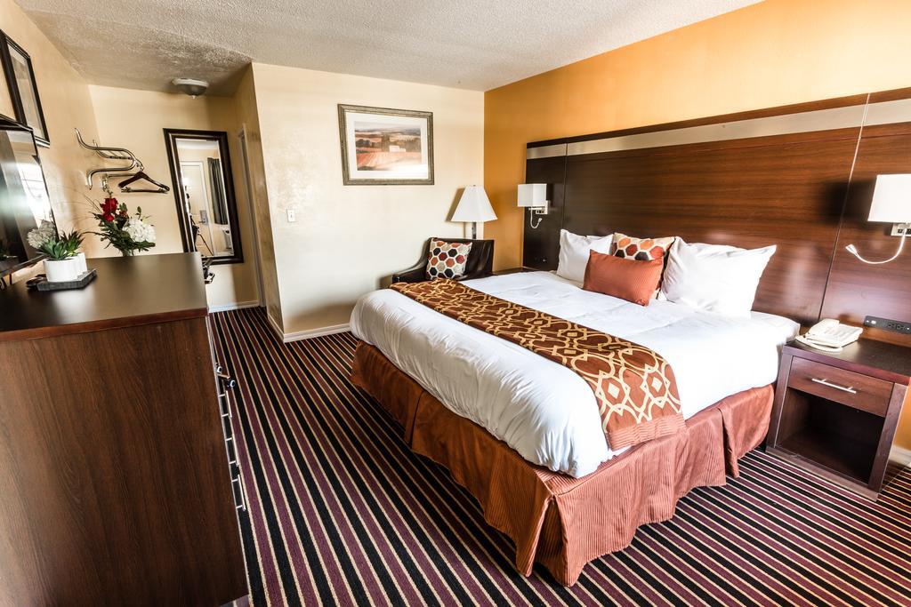 Budget Inn Of America Медфорд Экстерьер фото