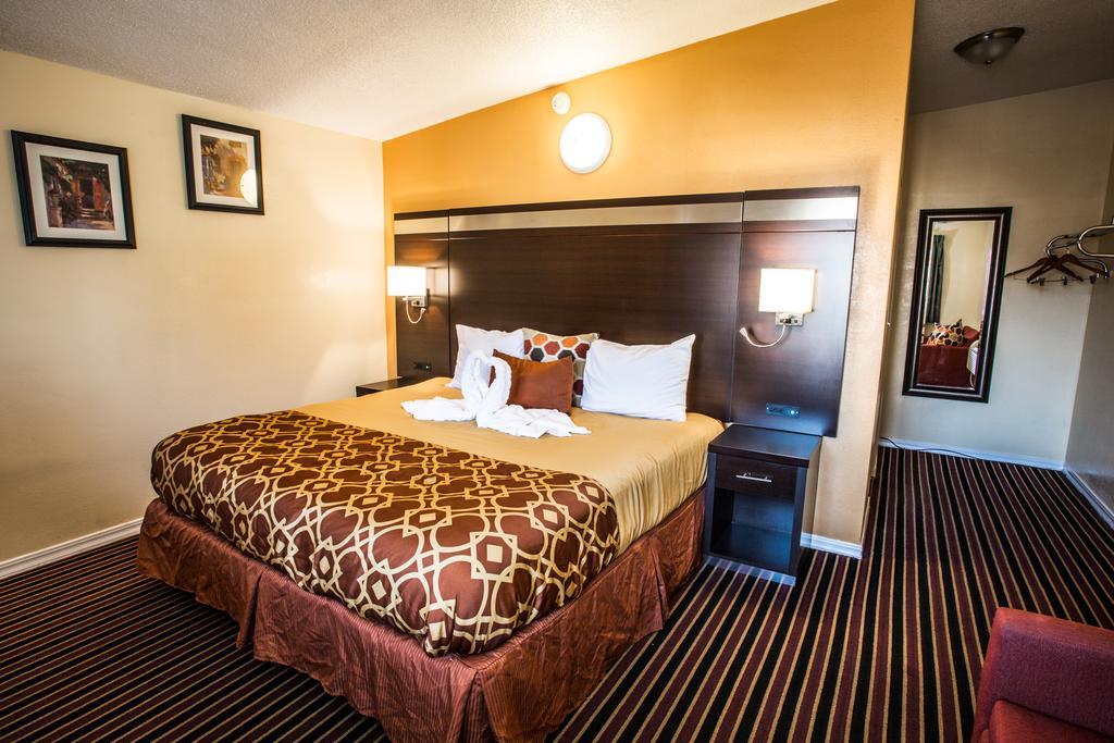 Budget Inn Of America Медфорд Экстерьер фото